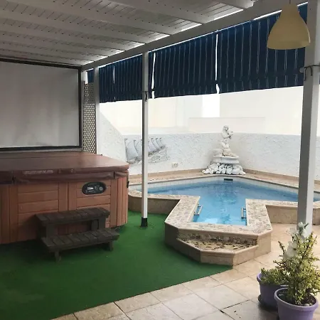 Breda - 5 Mins From The Beach Playa Honda (Lanzarote)